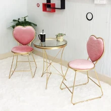 Железный обеденный стул в форме сердца, креативный стул для ногтей, кофейное кресло для отдыха с мягкой подушкой, золотой простой стул для одевания