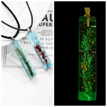 

Fashion Women Delicacy Handmade Necklace Retro Ocean Element Water Grass Flower Shell Luminous Pendant Necklace Jewelry