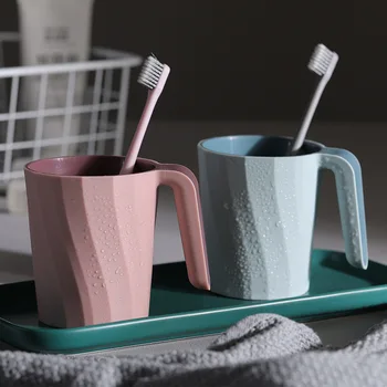 

Fashionable and simple mouthwash cup with handle threaded double layer washing cup Simple mouthwash cup Creative toothbrush cup