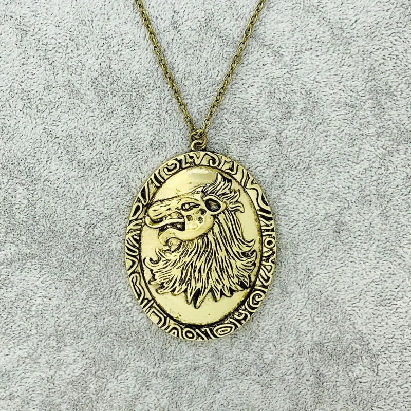 Ожерелье с подвеской "Игра престолов", "Королева Серсея", "Ланнистер", "Золотая голова льва", "Песнь Льда и Огня", высокое качество, подарок фанату