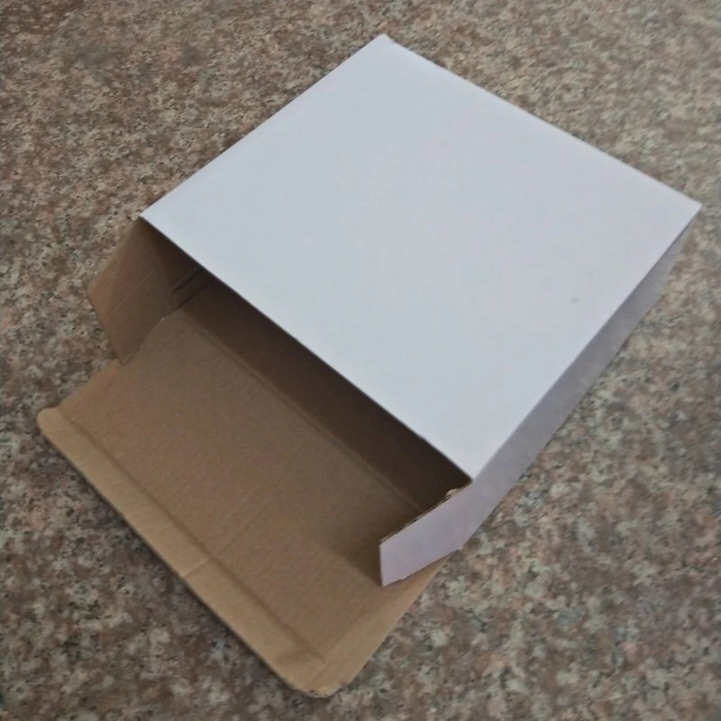 

Packing Carton Box Suitable For Crystal Bag's Packing Only, Better Protector in transit to avoid Broken and Dent