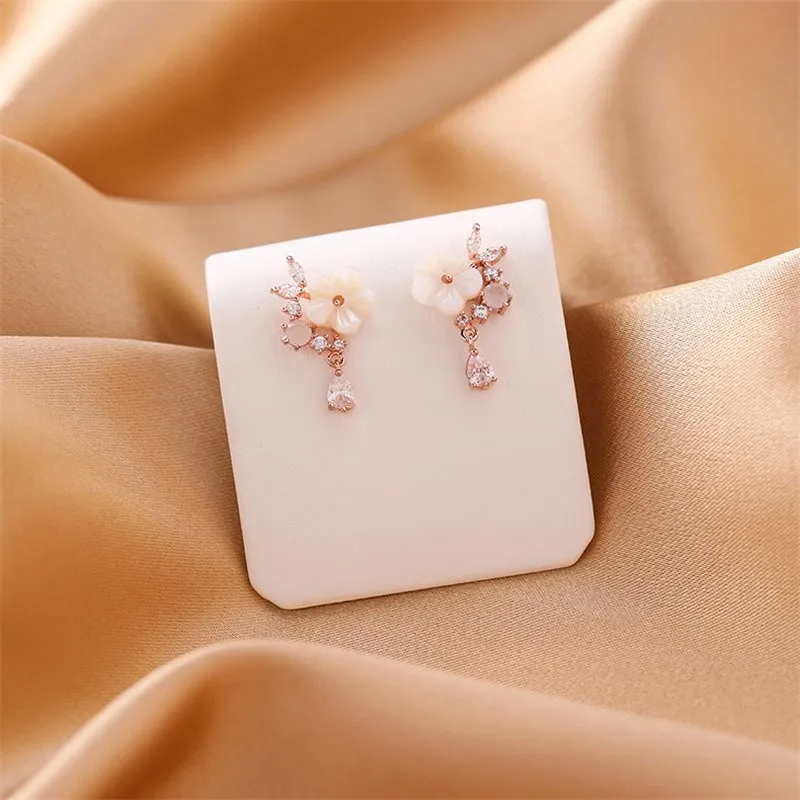2019 Korean Crystal Flower Stud Earrings For Women Plant Fashion Jewelry Sliver Simple Design Rhinestones | Украшения и