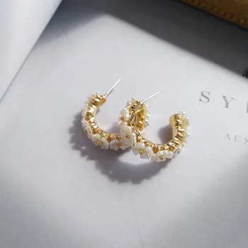 

VA-90 Flower Earrings Fashion Jewelry Golden Plating White Resin Hoop Earrings Women Jewelry Girl Student Gifts For Party