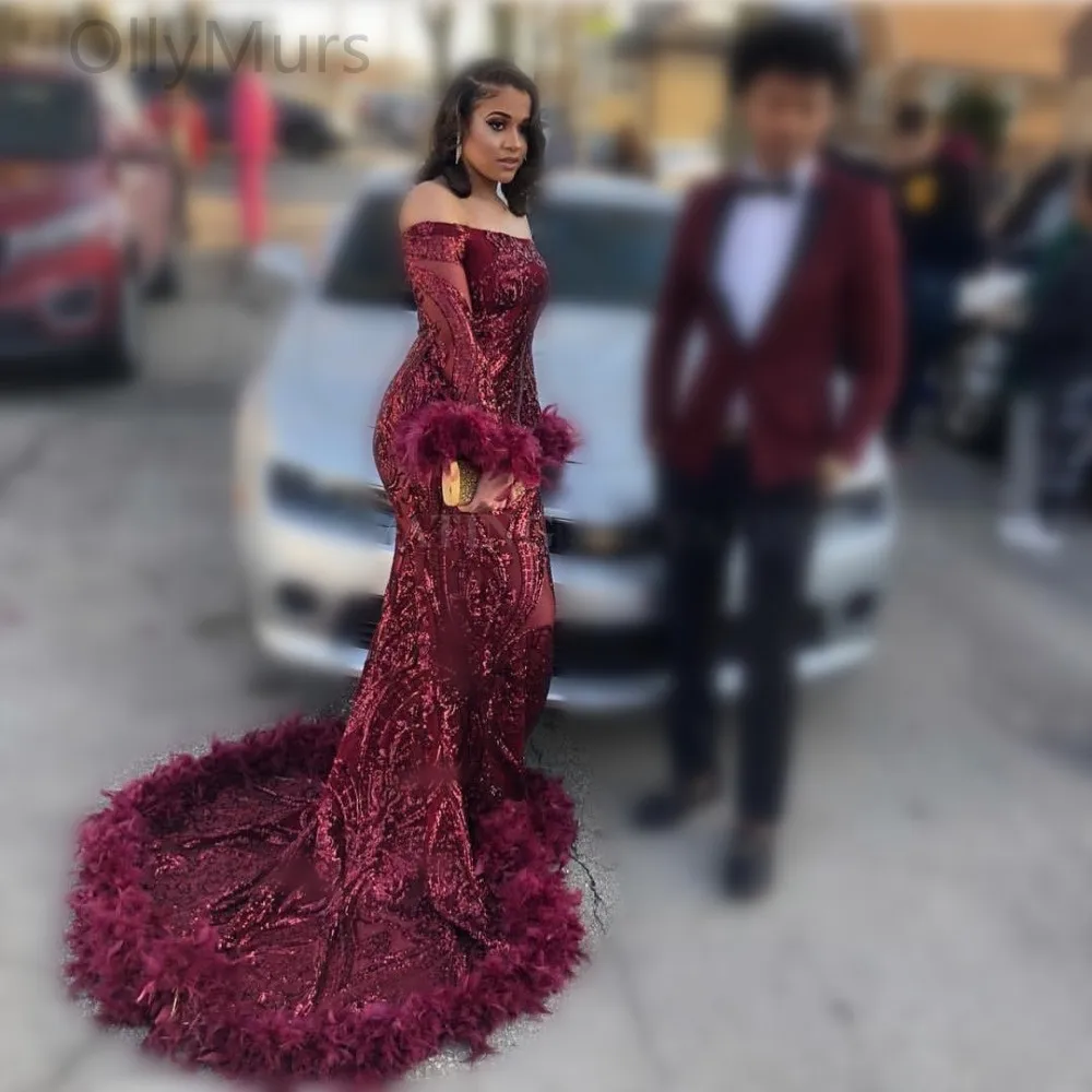 

Elegant Off Shoulder Long Sleeves Mermaid Burgundy Prom Dresses with Feather Train Sparkly Sequin African Graduation Party Dress