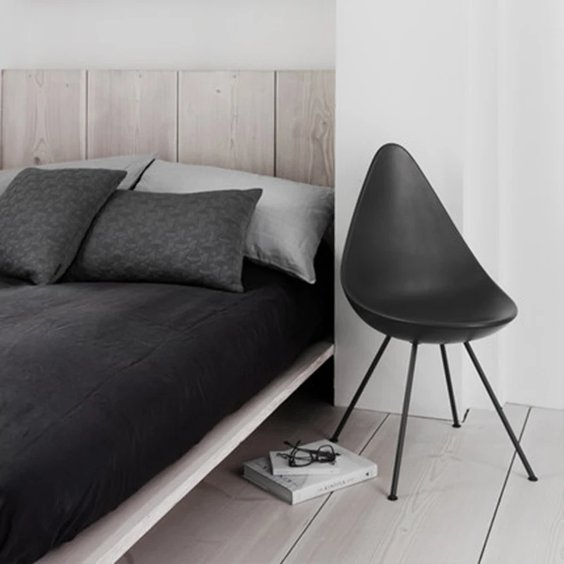 

Nordic INS Teardrop Shaped Plastic Chair Restaurant Dining Chair Restaurant Office Meeting Home Bedroom Learning Plastic Chair