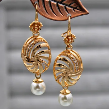 

Dangle Drop Earrings for Women's earrings Gold Color white round pearl Jewelry earrings Luxury accessorie for Wedding