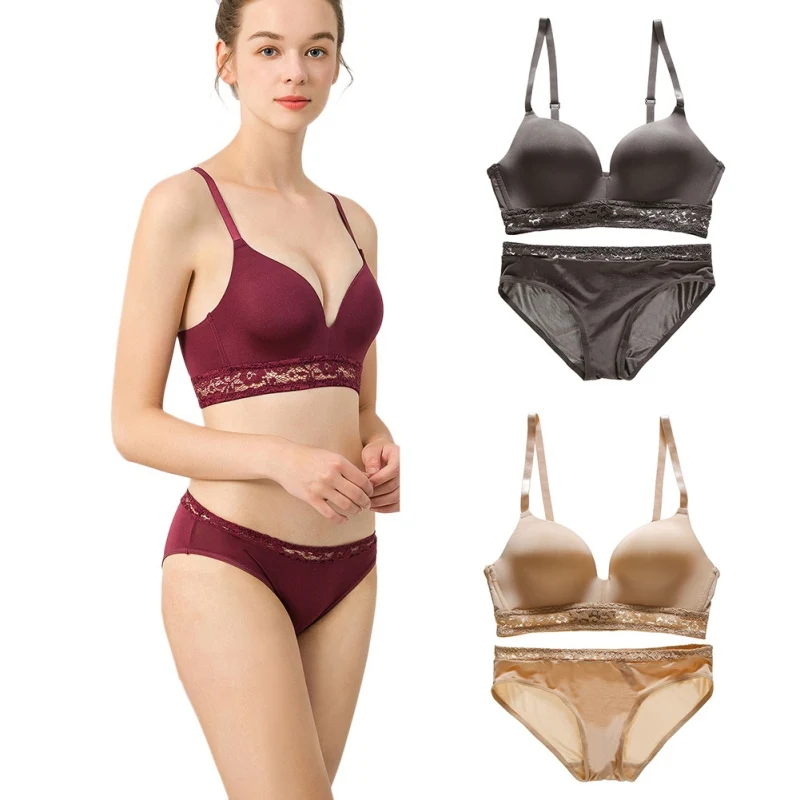 

New Smooth Lace No Trace No Steel Ring Deep V No Steel Ring Gathered Bra + Briefs Set