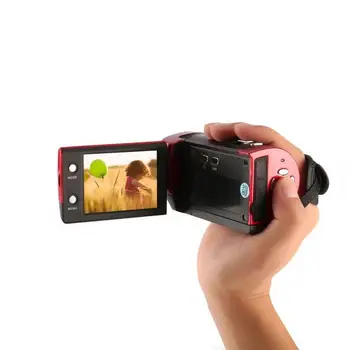 

Portable DV777 HD Digital Video Camera Recorder 1280 x 720 Max 16MP 16X Digital Zoom for Wedding Graduation Ceremony Traveling