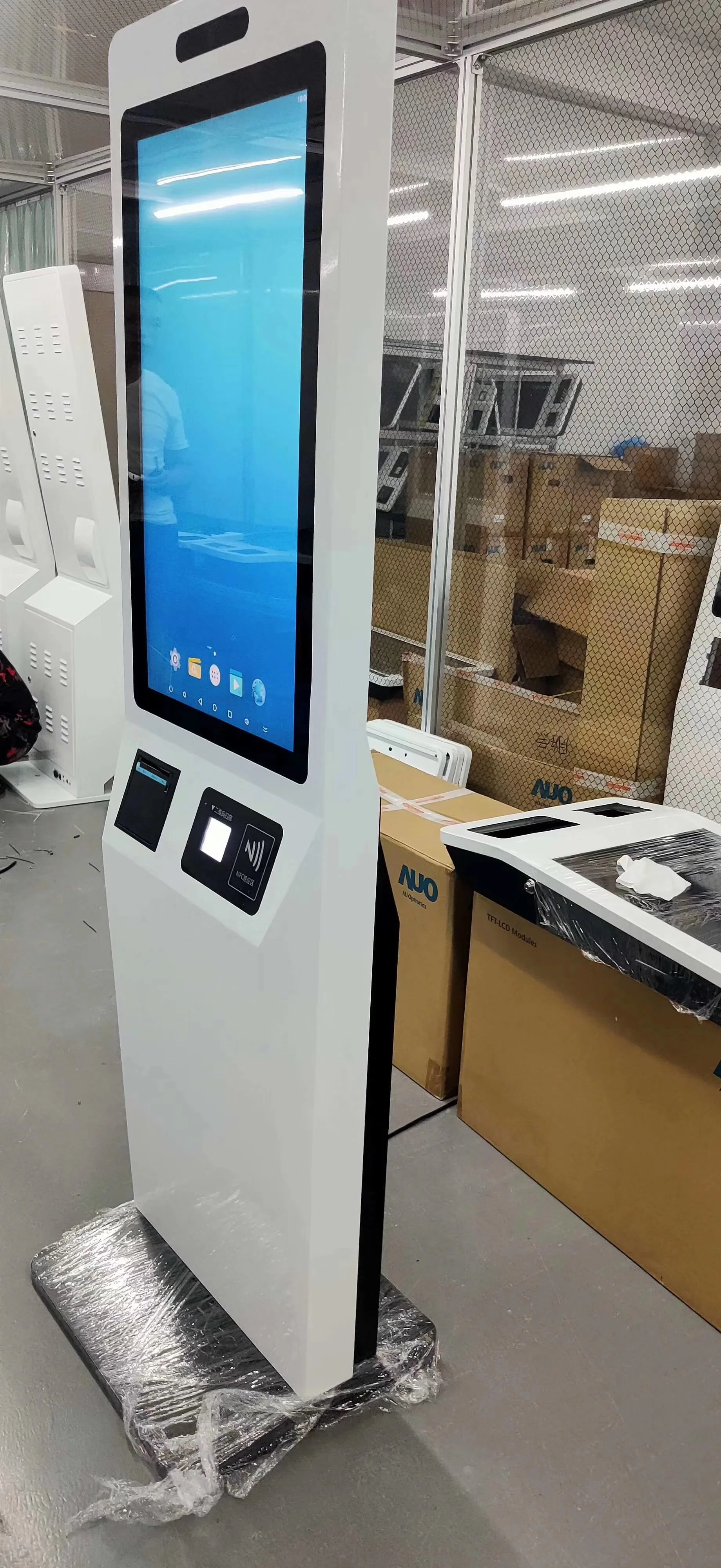 Lan wifi digital signage отпечатков пальцев распознавания лица AIO с камерой и ПК Встроенный 4G модуль lcd сенсорный экран дисплея