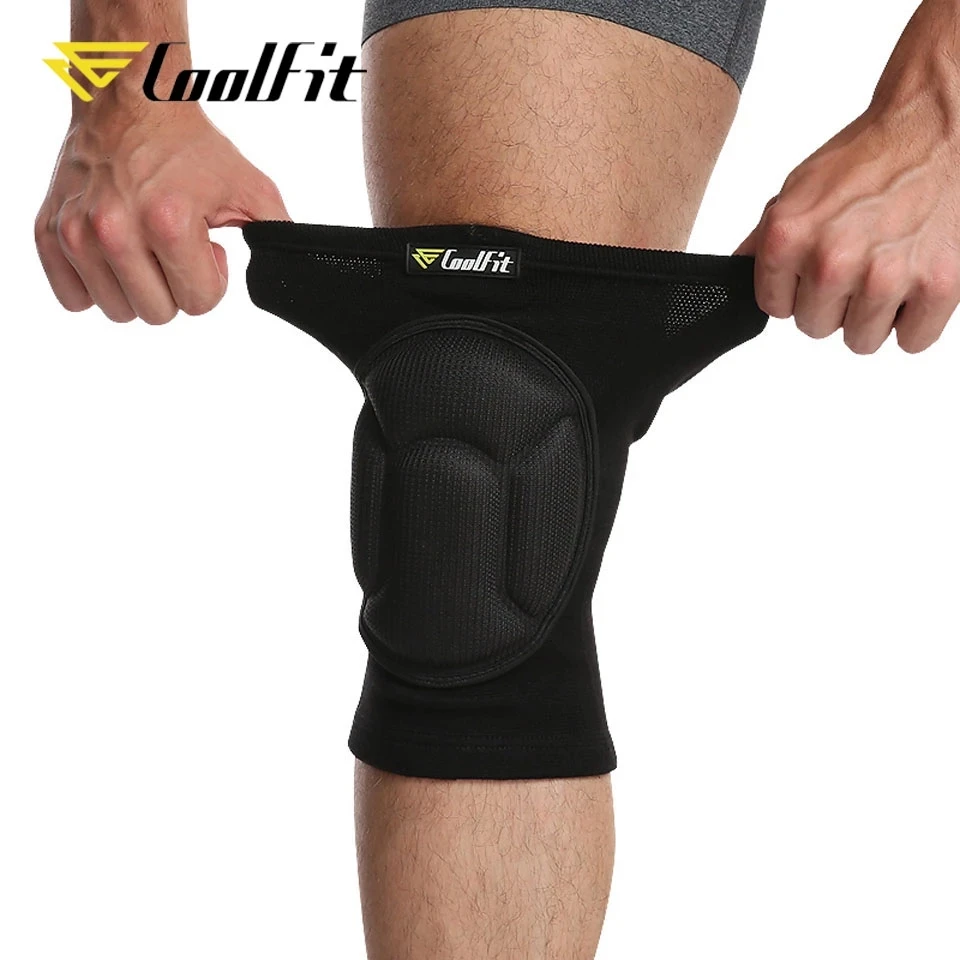 Наколенники CoolFit для занятий футболом волейболом экстремальными видами спорта 1