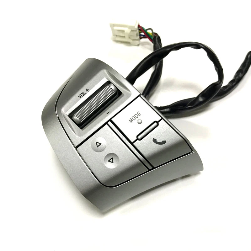 ISUZU STEERING WHEEL BUTTON  (1)