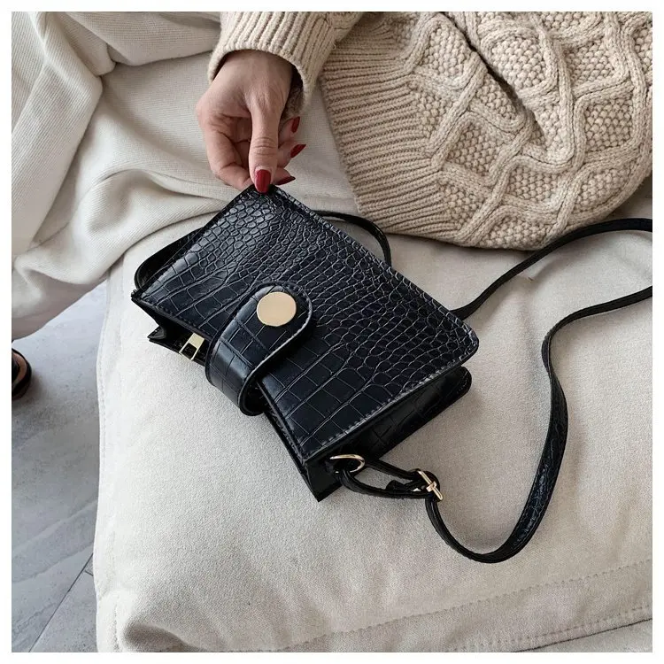

Bag Women's 2020 Winter New Style Korean-style Fashion Retro Crossbody Bag Simple Solid Color Square Sling Bag