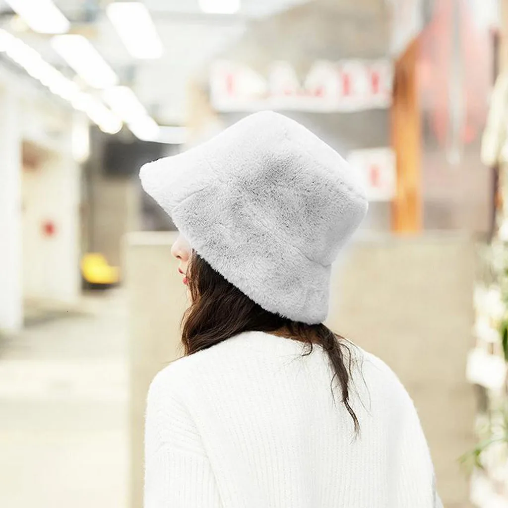 Женская осенне-зимняя плюшевая шапка, Повседневная модная теплая шапка с густым мехом для девочки, Корейская Широкая мягкая шапка из искусственного меха