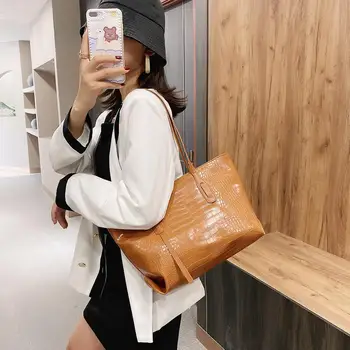 

Retro Alligator Pattern Handbag For Women Solid Color PU Leather Tote Bags Office Lady Large Capacity Work Shoulder Bags bolsos