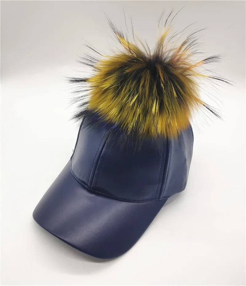 Новинка, женская шапка со съемным натуральным мехом енота, с помпонами, Snapback, осенняя, для взрослых, для мужчин, повседневная, искусственная кожа, бейсболка