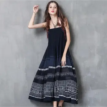 

High Quality Women's 2020 Summer New Off Shoulder Sling Dress Vintage Embroidered Pleated High-End Dress