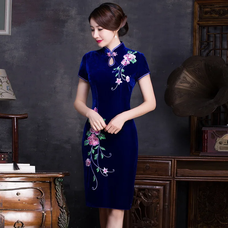 

temperament in Chinese dress skirt retro velvet cheongsam traditional fine ladies a undertakes to restore ancient ways