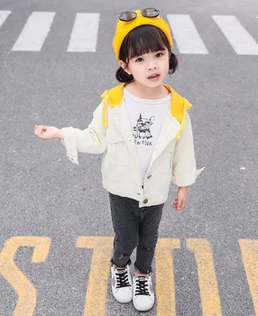 

The latest explosion models children's autumn new children's clothing Korean girls cartoon three small people hooded jacket