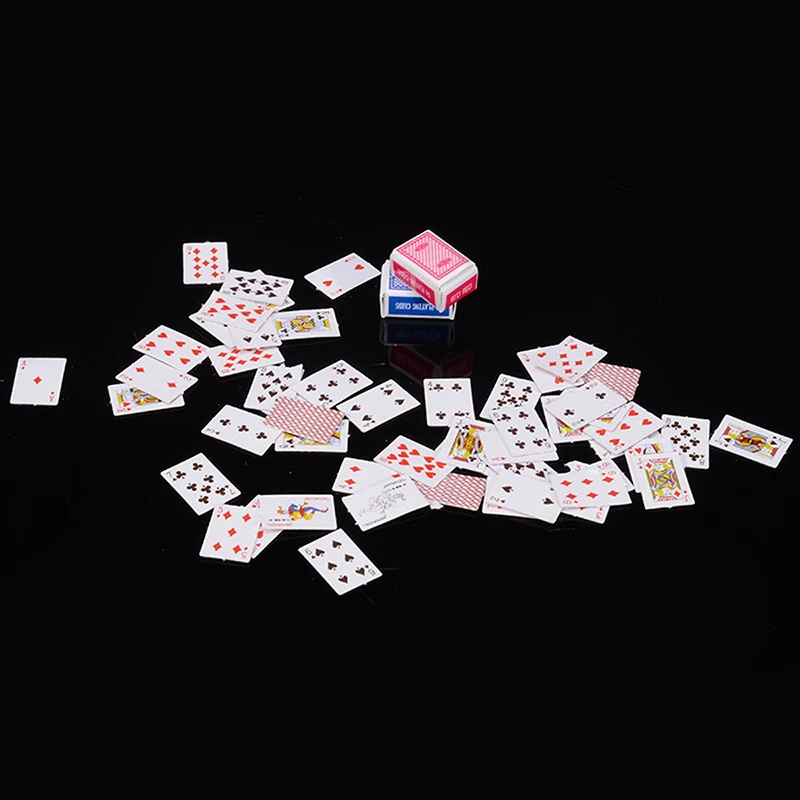 1 Set 1:12 Miniature Poker Dollhouse Cute Mini Poker Playing Cards Style Random Poker Cards Mini Style