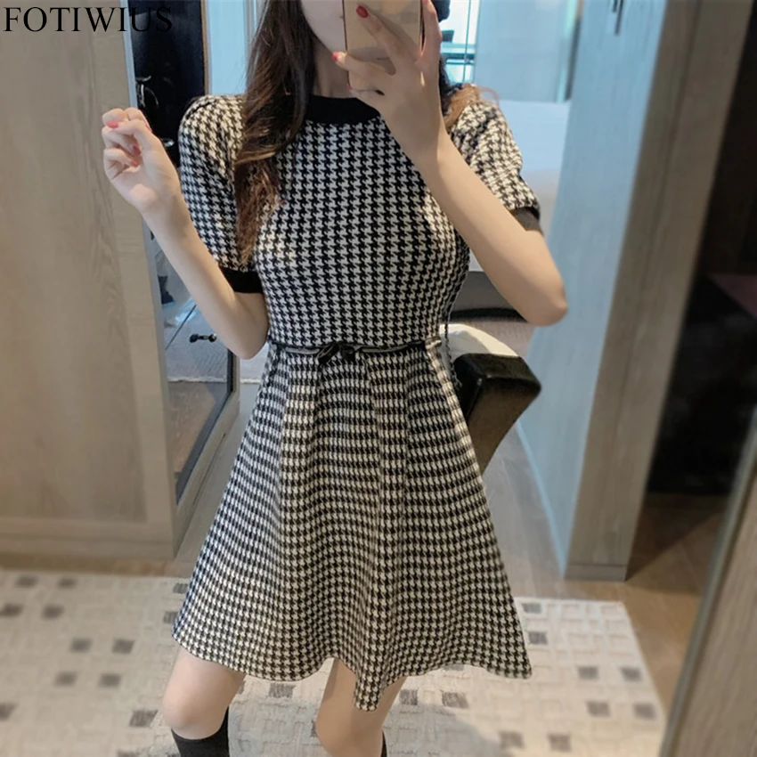 puff sleeve sweater dress