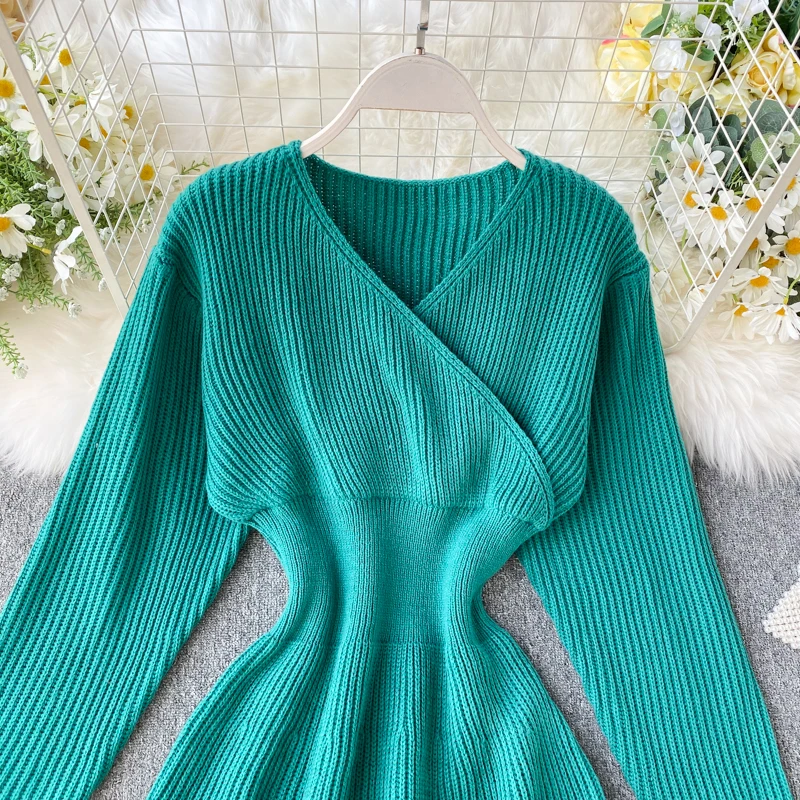 YuooMuoo шикарное осенне-зимнее зеленое платье-свитер для женщин с v-образным вырезом и длинным рукавом ТРАПЕЦИЕВИДНОЕ Трикотажное короткое платье женские короткие платья для вечеринок
