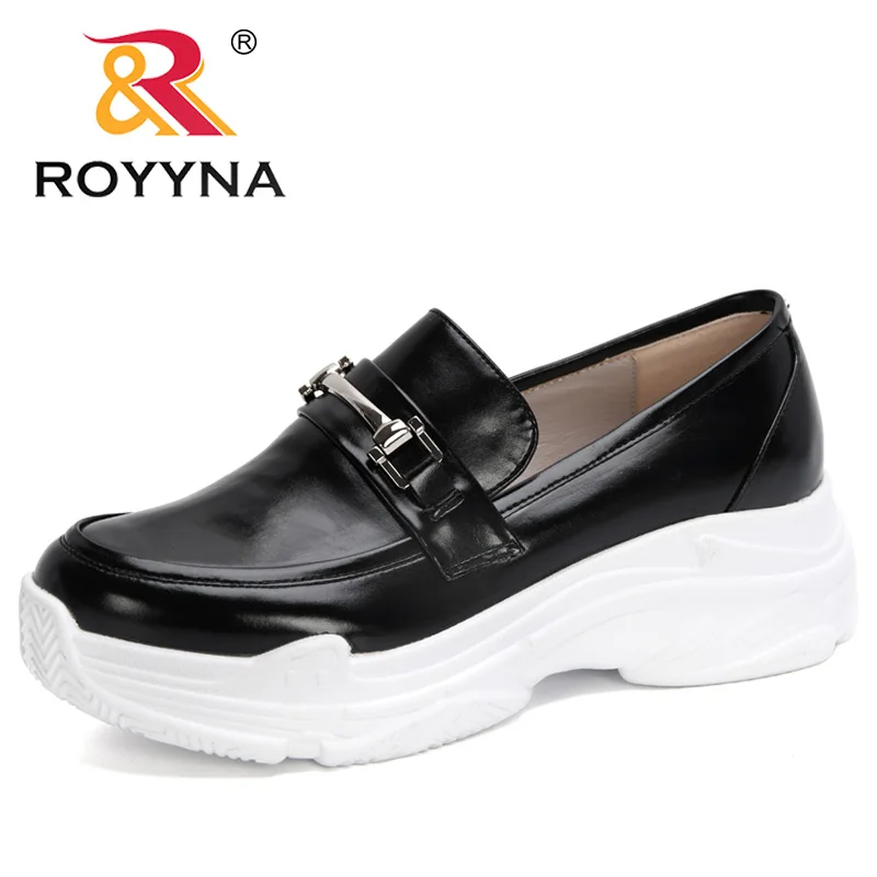Туфли ROYYNA женские на платформе удобные кроссовки танкетке Вулканизированная