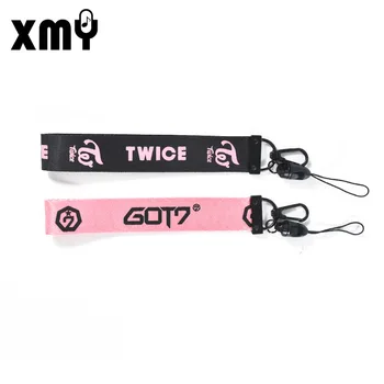 

Kpop Blackpink keychain Creative TWICE GOT7 TXT ASTRO X1 IKON MOMOLAND itzy Lanyard keychain pendant