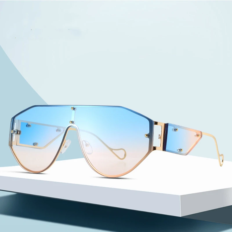 

Width Spectacle Geometric Lens Personality Sunglasses 2020 New Women Men All-Match Summer Eye Glasses Eyewear