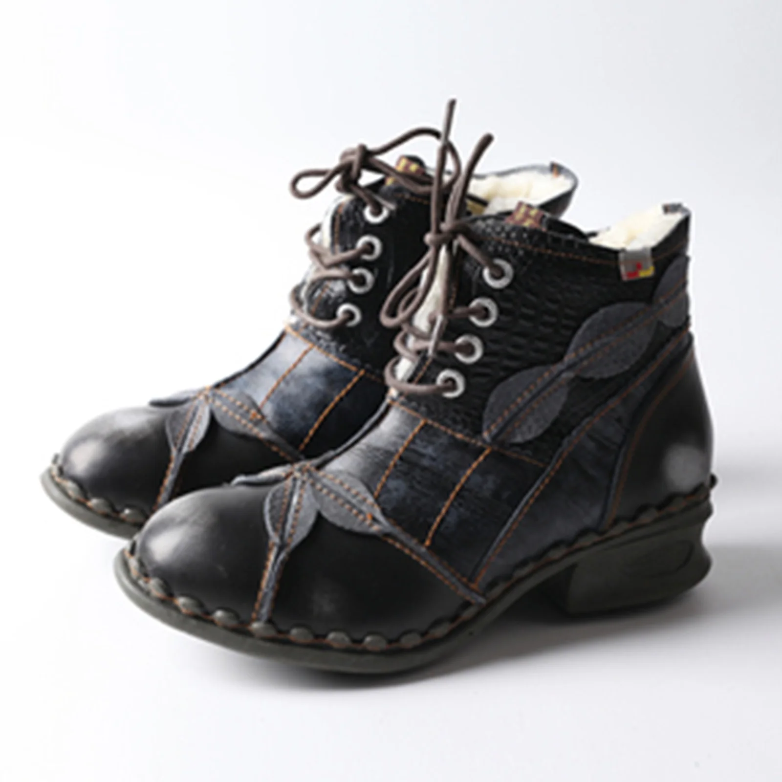 

2024 Fashion Shoelaces Boots New Leather Leisure Short Boots Fashion Leather Shoes Women Shoes Hairy Shoelaces Design