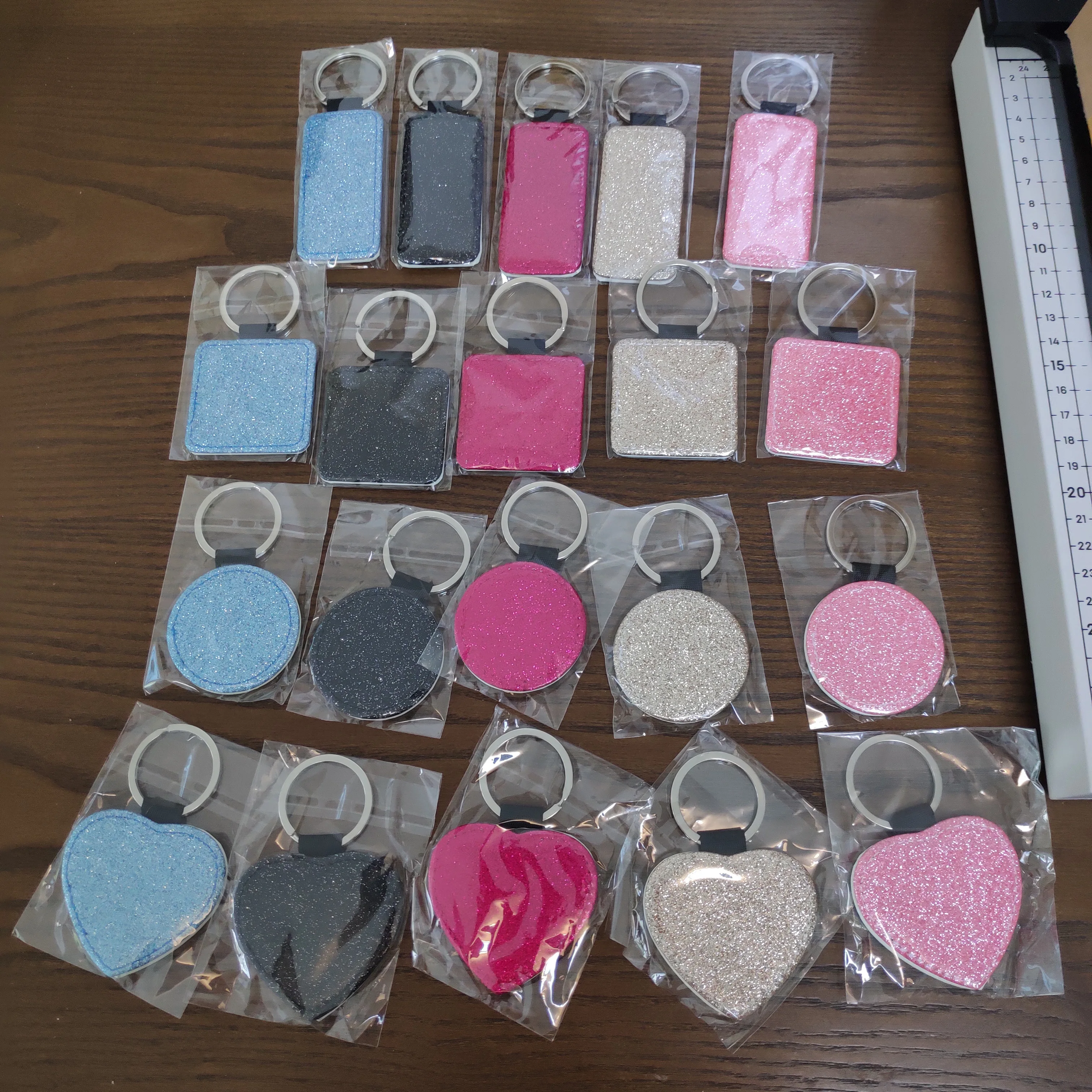 

20pcs Blank Sublimation Bling Leather Pendant Tags Key Chains DIY Printing Sublimation Ink Transfer paper Print