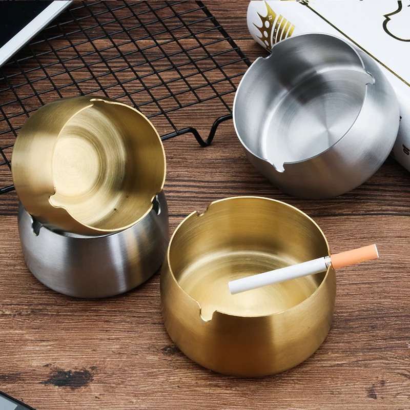 

1pc Cigarette Lidded Ashtray Stainless Steel Silver Golden Windproof Ashtray Round Shape Smoking Ash Tray Smoking Accessories