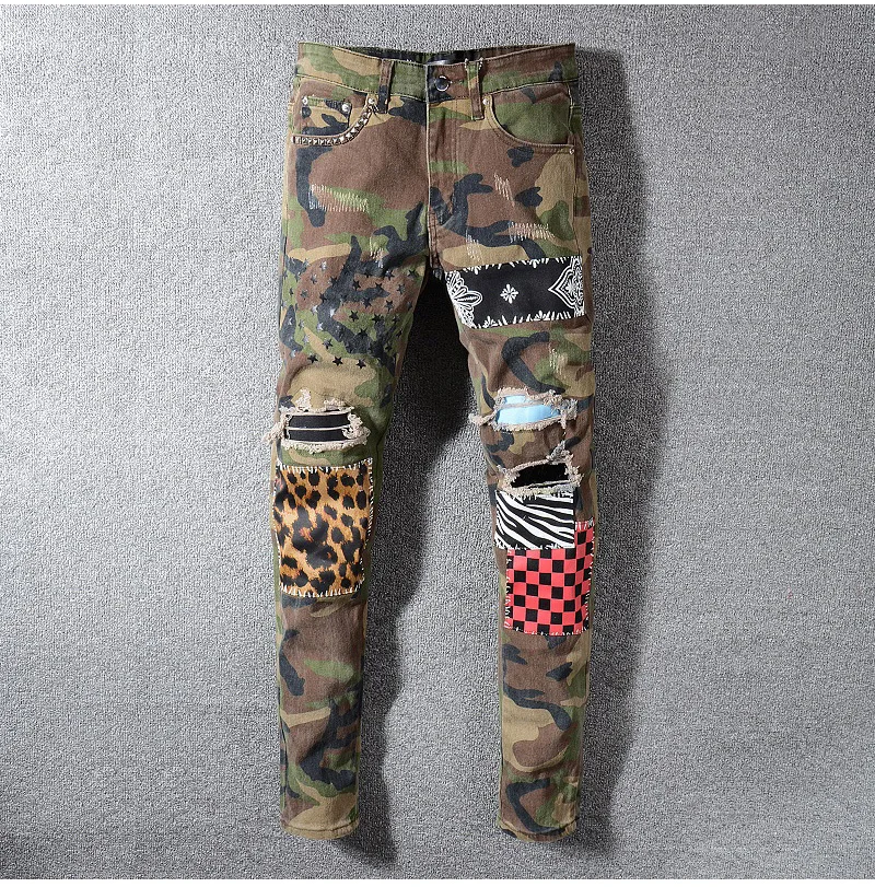 Pantalones vaqueros elásticos rasgados con agujeros y remaches para hombre, Jeans con estrellas impresas, pantalones de tela escocesa, retales de leopardo de camuflaje