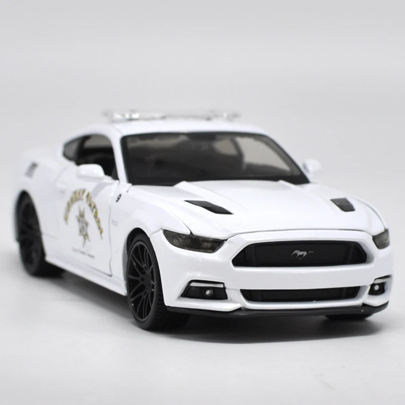 Автомобиль полицейский Maisto 1:24 Ford 2015 Mustang GT Авторизованная модель автомобиля