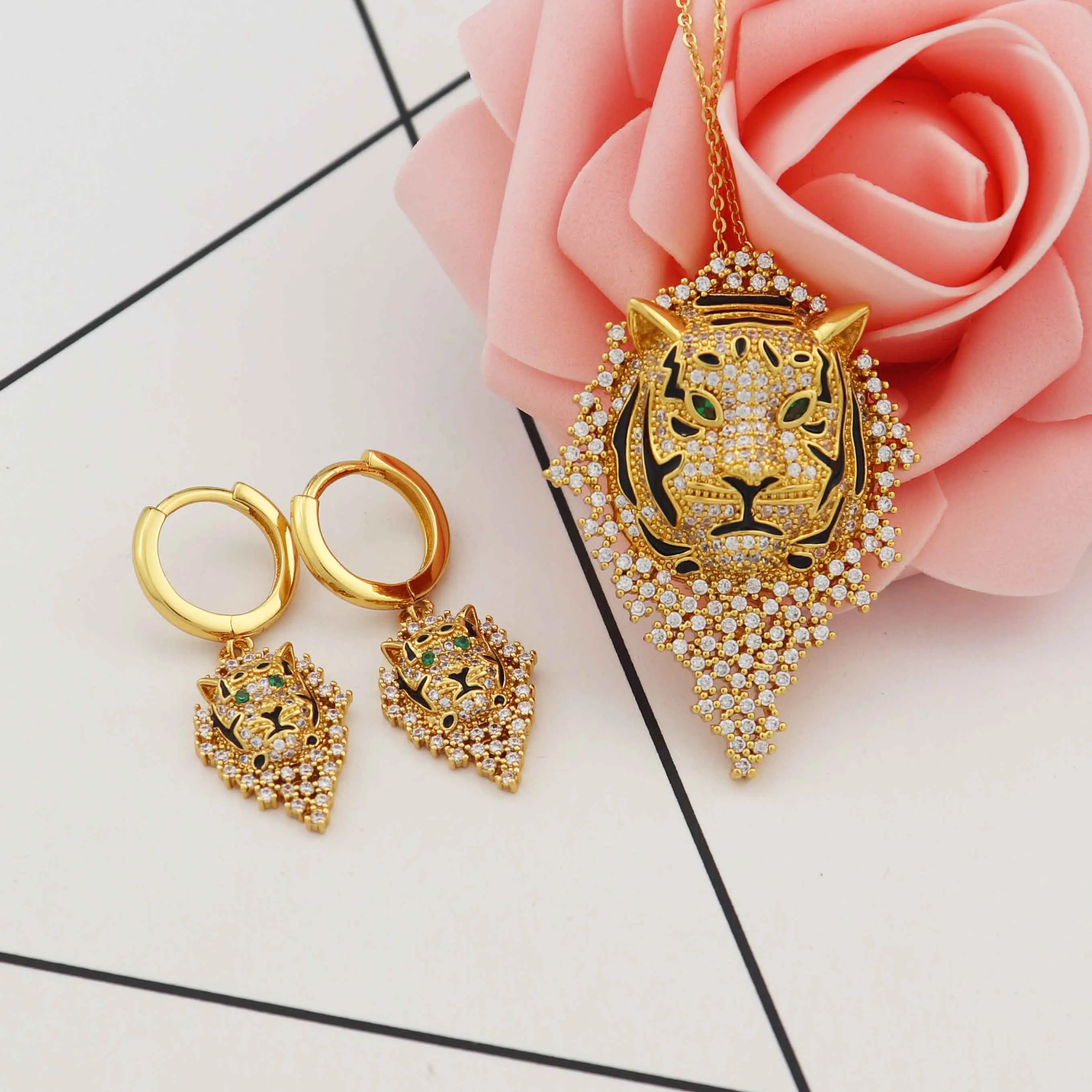 Shop Zircon Stone Necklace and Earrings Set in the Form of a Tiger