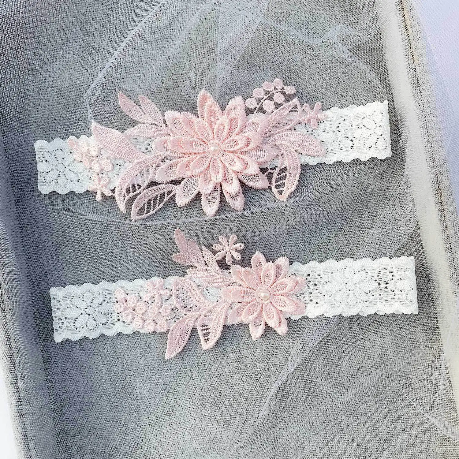 Porte-jarretelles Chantelle Taille 42 – Couleur Taupe, Dentelle, Neuf Avec étiquettes, Style String