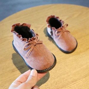 Claladoudou/12-15,5 см; брендовая замшевая зимняя обувь для малышей; цвет черный, красный; обувь принцессы с милым бантом и рюшами; ботинки с бахромой для малышей; зимняя обувь на плоской подошве для младенцев - Цвет: Розовый