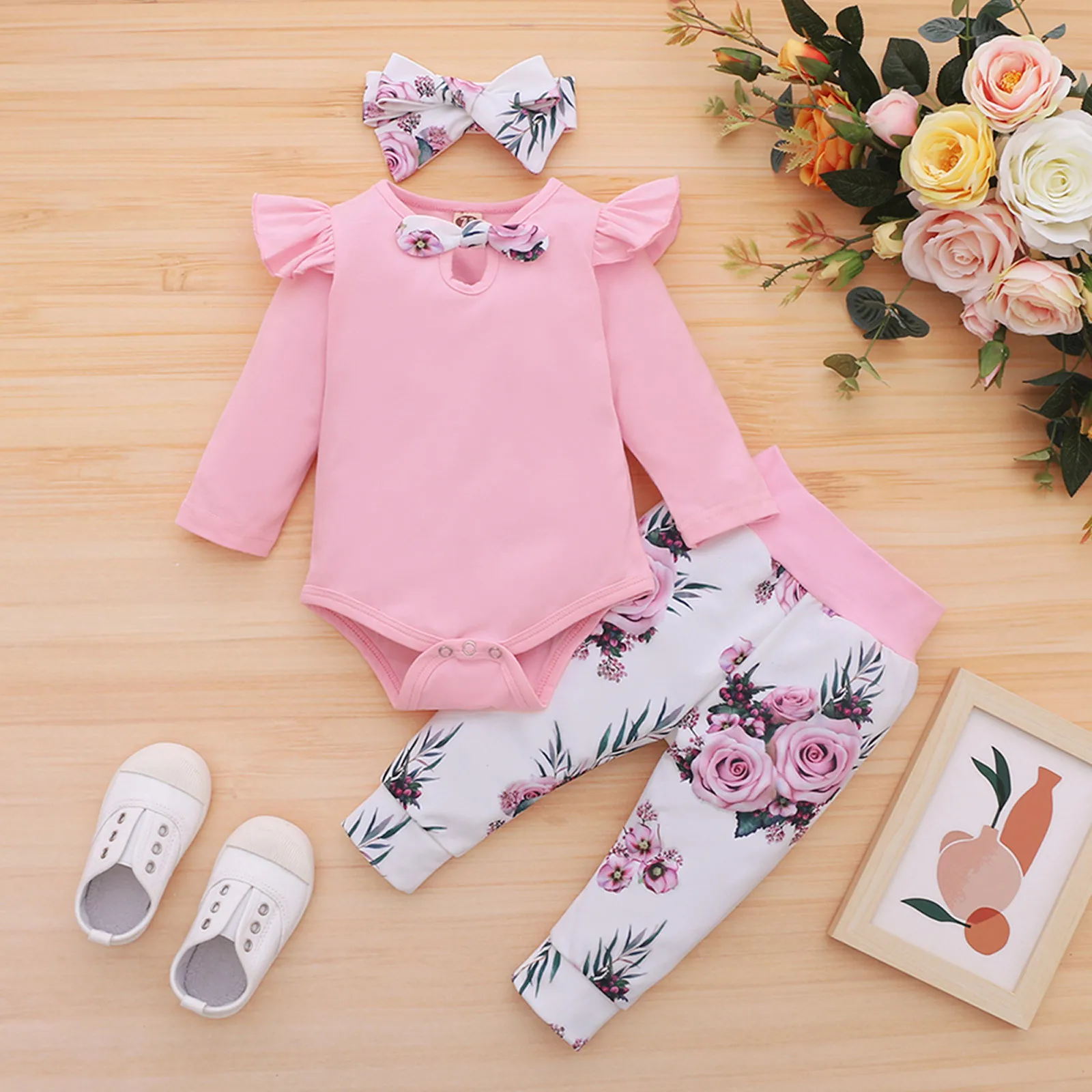 Infantil Roupas de Bebê Meninas da Cópia Floral Bow Tie Romper Calças Outfits Set Baby Girl Roupas Hairband Moda Для Новорожденных