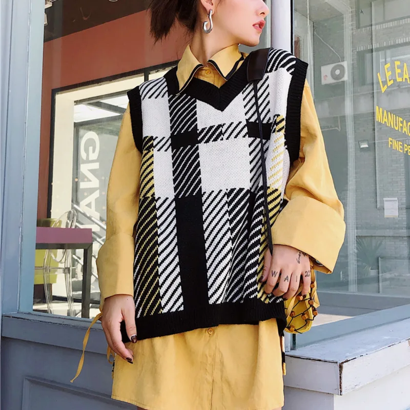 

LANMREM Contrast Color Diagonal Stripes V-neck Loose Plus Woman Pullover Knit Vest Casual Simple Fashion 2019 Autumn New TV563