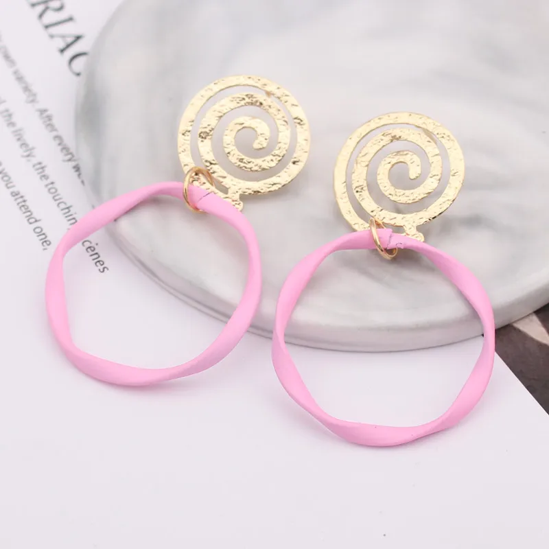 pink EK733 модные Необычные геометрические большие круглые серьги для женщин, металлические круглые красные желтые длинные серьги-гвоздики, свадебные ювелирные изделия в стиле панк - Окраска металла: pink