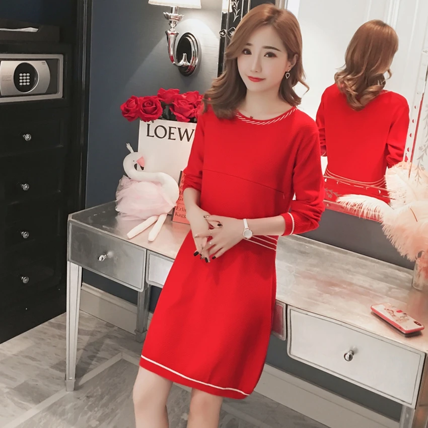 Красный New autumn and winter sweater breastfeeding dress Korean version of the loose wild knit long section feeding sweater - Цвет: Красный
