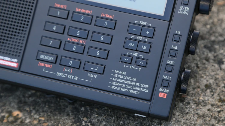Original Tecsun PL-680 Radio FM Digital Tuning