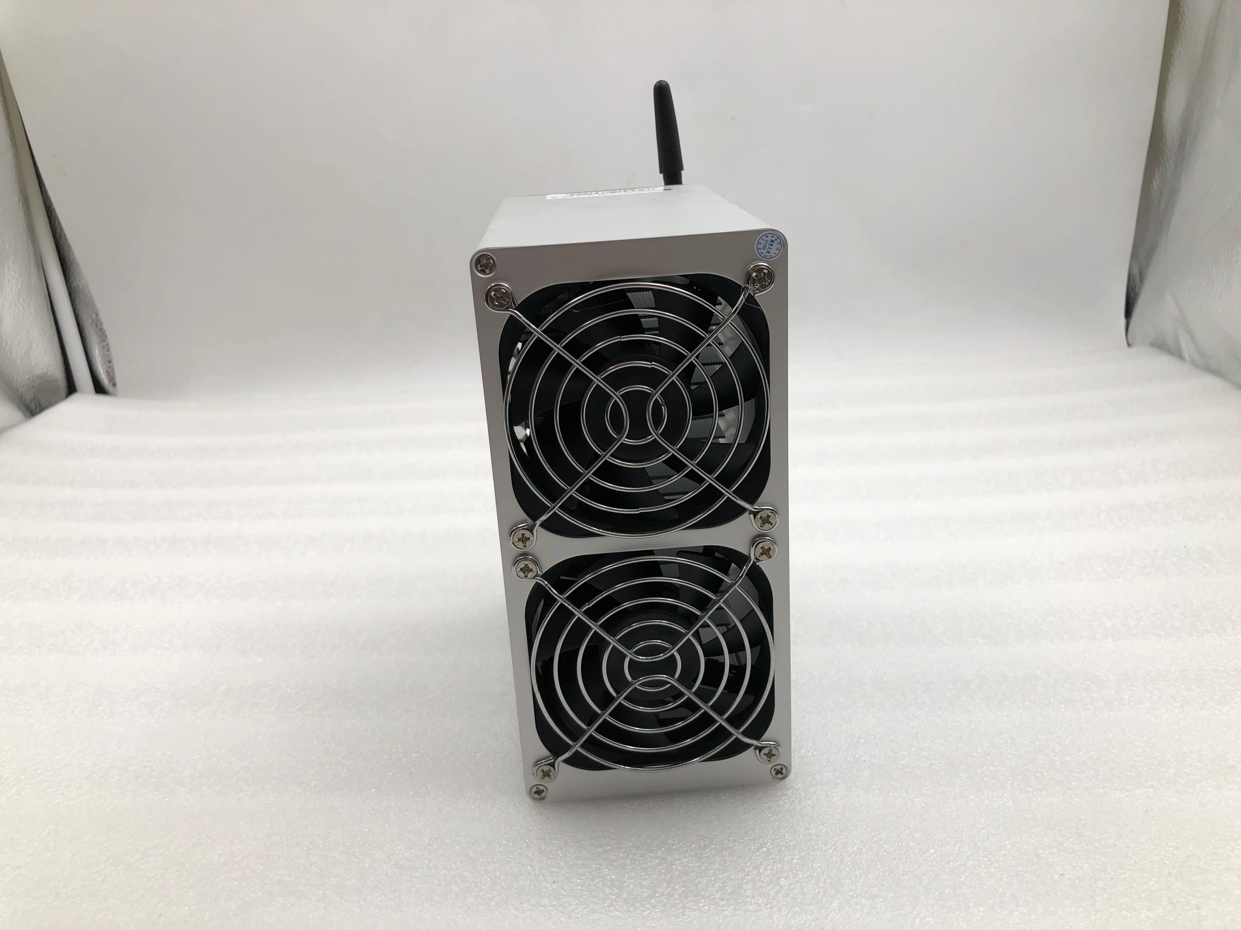 In stock original brand new wireless network version Goldshell Mini Doge 185M 235W Silent Miner LTC Mining Doge Coin without pow