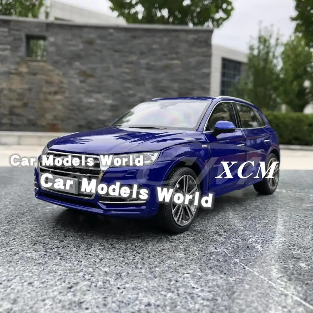 Литая под давлением модель автомобиля для всех новых Q5L Q5 L SUV 1:18(синий)+ маленький подарок