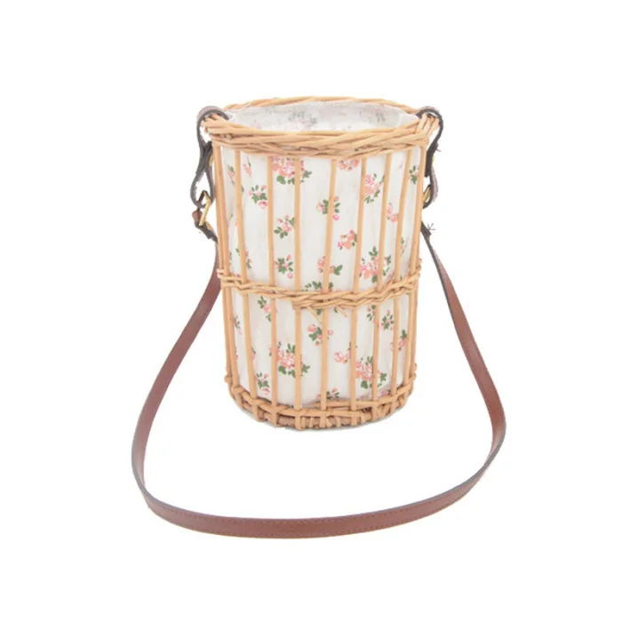 Weaving Wicker Hollowed Flower Basket with Handle for Home Decoration E2S