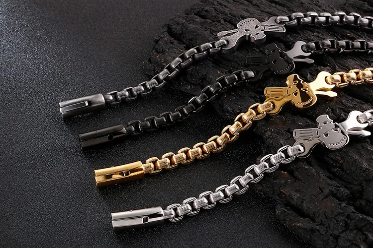 Cycolinks Skull & Driver Chain Bracelet