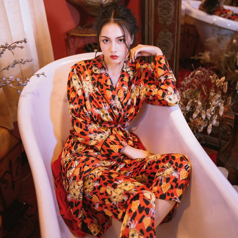 Spring and Autumn Pajamas Bathrobes Ladies European and American Style Thin Sexy Women's Pajamas Long Sleeve Two-piece Suit