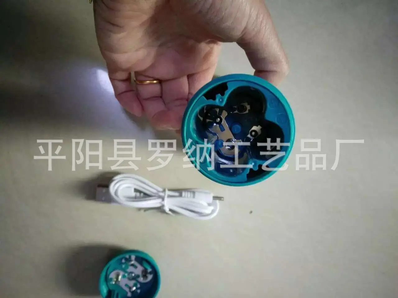 Это 3D колесо тонкое лицо полезный продукт профессиональная бытовая техника для лица красота маленький V контроль веса лица стройнее