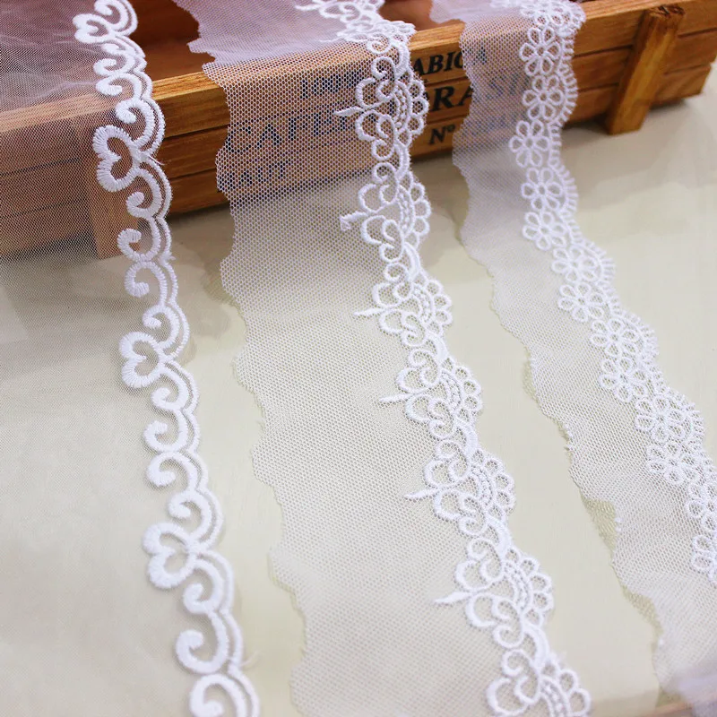 

Ivory Lace Trim 15 yard Gauze Tulle Mesh Crown Flower Embroidery Ribbon Tapes Fabric Dress Clothing Sewing Materials M4F92