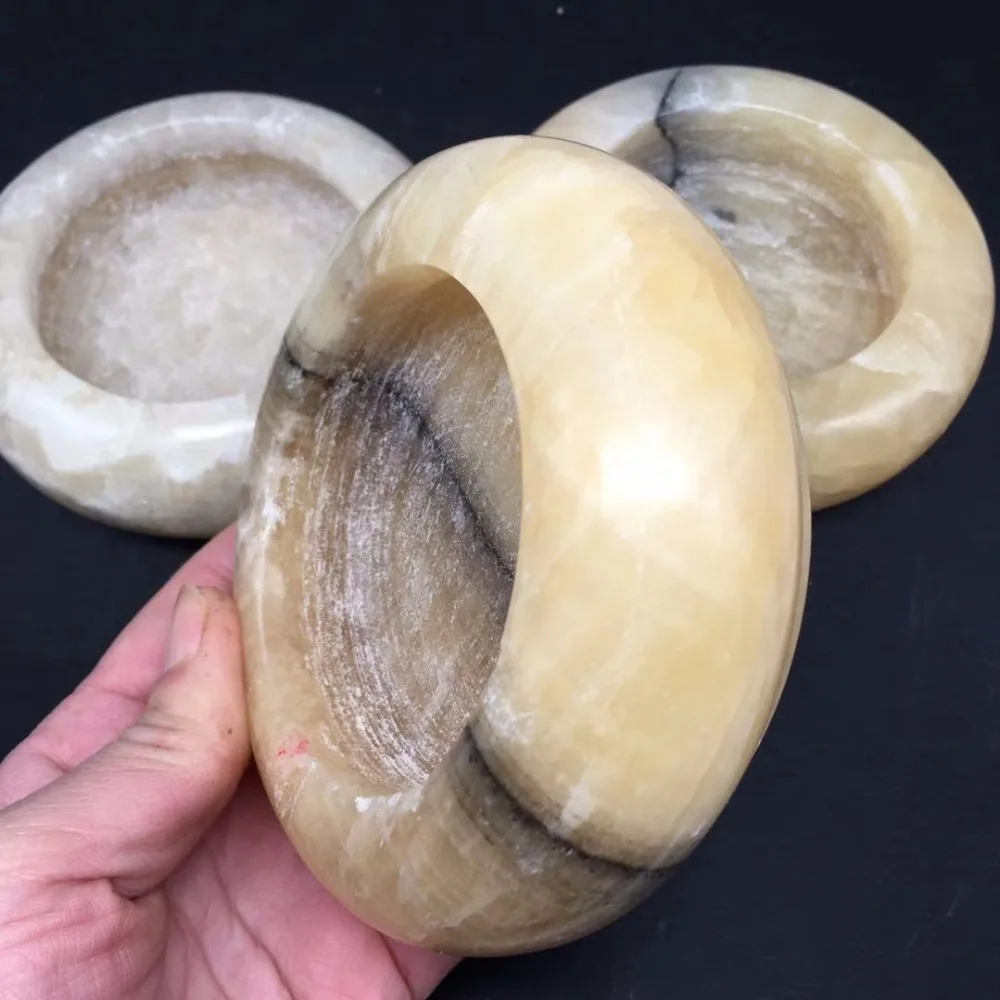 Yellow jade ashtray (4)