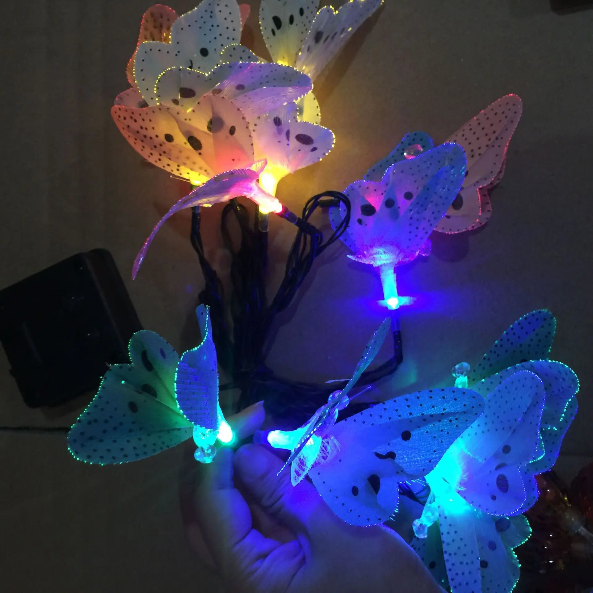 Amazon горячие продажи 12LED волокна бабочка солнечный открытый водонепроницаемый струнные огни Рождество Сад двора красочные огни